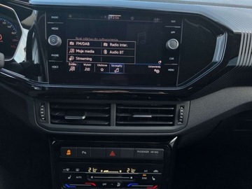 Volkswagen T-Cross SUV 1.5 TSI 150KM 2022 Volkswagen T-Cross FV23 DSG Pakiet stylistyczny Black Pakiety Zimowy - Tec, zdjęcie 17