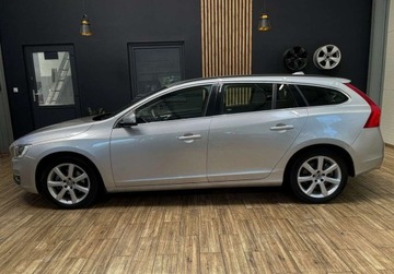 Volvo V60 I Kombi Facelifting 2.0 D4 DRIVE-E 190KM 2016 Volvo V60 D4 190KM BEZWYPADKOWY automat gwarancja 2.0 Diesel, zdjęcie 10