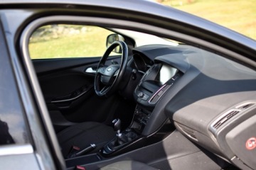 Ford Focus III Kombi Facelifting 1.0 EcoBoost 125KM 2015 Ford Focus ST-LINE Bezwypadkowy z Niemiec Ksenon Full, zdjęcie 11