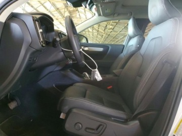 Volvo XC40 2025 Volvo XC 40 Plus 2025 2.0 Benzyna 247KM, zdjęcie 7