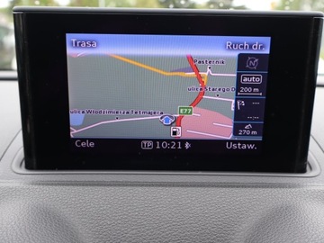 Audi A3 8V Hatchback 3d 1.8 TFSI 180KM 2013 Audi A3 1.8 TFSI, Skóra, Navi, Xenon, Bi-Xenon, zdjęcie 11