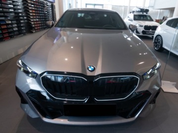 BMW Seria 5 G90-91 2025 BMW Seria 5 540d xDrive Sport Sedan 3.0 (303KM) 2025, zdjęcie 1