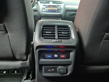 Volkswagen Tiguan II SUV 2.0 TDI 150KM 2020 Volkswagen Tiguan 2.0 TDI SCR 4MOTION (BlueMotion Techn.) DSG Trendline, zdjęcie 18