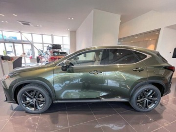 Lexus NX II SUV Facelifting 2.5 350h 200KM 2026 Szybki odbiór - 350h Prestige 2.5 Hybrid AWD 200KM | Head-up!, zdjęcie 4