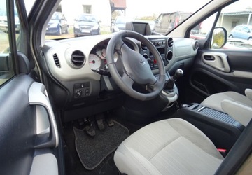 Peugeot Partner II Furgon 1.6 HDi FAP 92KM 2011 Peugeot Partner 1.6ehdi-klima-navi-orginalny lakier,zadbany-oplacony 1.6, zdjęcie 2