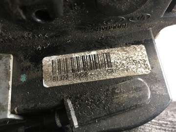 KIA VENGA 09- ZÁMEK DVEŘE PRAVÝ PŘEDNÍ 6 PIN