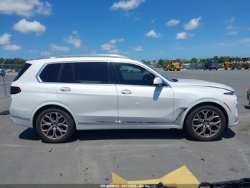 BMW X7 2023 BMW X7 Xdrive40i 2023 3.0 Benzyna 375KM, zdjęcie 5