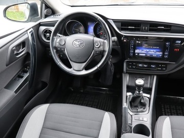 Toyota Auris II Touring Sports Facelifting 1.6 D-4D 112KM 2017 Toyota Auris 1.6 D-4D, Salon Polska, Klima, zdjęcie 6
