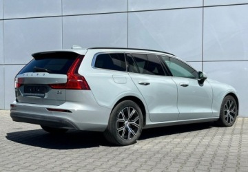 Volvo V60 II  Kombi Facelifting 2.0 B4 197KM 2023 Volvo V60 Automat Kamera Tempomat Led Virtual Piekny kolor FV23, zdjęcie 8