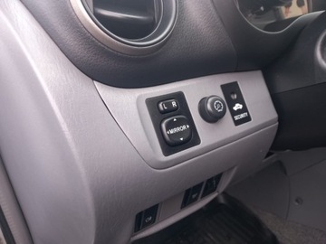 Toyota RAV4 II 2003 Toyota RAV4 Toyota RAV4 2.0 d 4x4 2.0 Diesel 85KM, zdjęcie 18