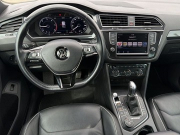 Volkswagen Tiguan II SUV 2.0 TDI 190KM 2016 Volkswagen Tiguan Highline Pakiet R-line Kamery 360 Pamiec foteli LED TOP, zdjęcie 15