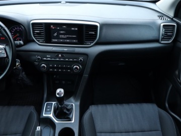 Kia Sportage IV SUV Facelifting 1.6 GDI 132KM 2019 Kia Sportage 1.6 GDI, Salon Polska, 1. Właściciel, zdjęcie 7