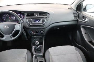 Hyundai i20 I Hatchback 5d Facelifting 1.1 CRDi 75KM 2015 Hyundai i20 1.1 CRDi, Salon Polska, Serwis ASO, zdjęcie 7