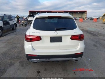 Mercedes GLC C254/X254 2022 Mercedes-Benz GLC 2022 r., 300 4MATIC SUV 2.0 Benzyna 255KM, zdjęcie 4