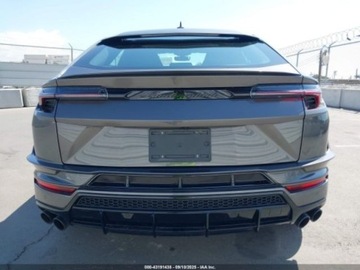 Lamborghini Urus 2024 Lamborghini Urus S 2024 4.0 Benzyna 657KM, zdjęcie 13