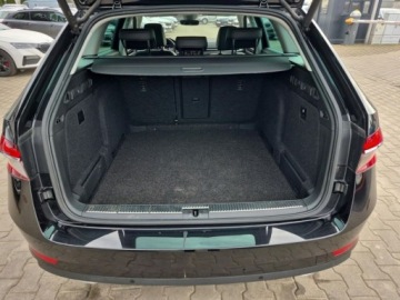 Skoda Superb III Liftback Facelifting 2.0 TSI 190KM 2024 Skoda Superb 2.0 Benzyna 190KM, zdjęcie 21
