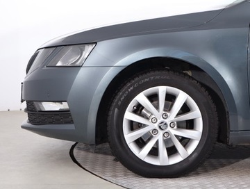 Skoda Octavia III Kombi Facelifting 1.6 TDI 115KM 2018 Skoda Octavia 1.6 TDI, Navi, Klima, Klimatronic, zdjęcie 14