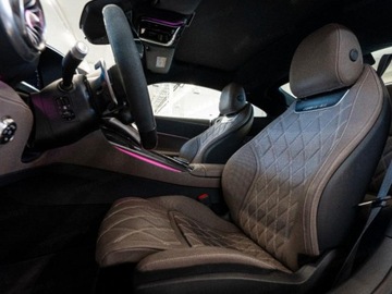 Mercedes AMG GT C190 Coupe 4d Facelifting 4.0 63 585KM 2025 MERCEDES-BENZ AMG GT 63 4Matic+ Coupe 4.0 (585KM) 2025, zdjęcie 4