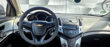 Chevrolet Cruze Kombi 1.6 16V DOHC 124KM 2013 Chevrolet Cruze 1.6 124 KM bezwypadkowy klima oplacony 1.6 Benzyna 124KM, zdjęcie 13