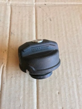 Volkswagen Golf II 1984 Korek wlewu paliwa