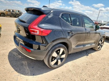 Volvo XC40 2020 Volvo XC 40 T4 Momentum 2020 2.0l 2.0 Benzyna 187KM, zdjęcie 3