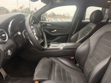 Mercedes GLC C253 2020 Mercedes-Benz GLC 300 4Matic Coupe Salon PolskaFV23AMG Line 2.0 Hybryda, zdjęcie 4