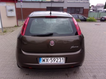 Fiat Punto Grande Punto Hatchback 5d 1.4 8v 77KM 2009 Fiat Punto Salon-Pl, zdjęcie 10