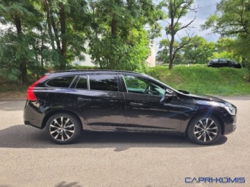 Volvo V60 I Kombi Facelifting 2.0 D3 DRIVE-E 150KM 2018 Volvo V60 2.0D Mega Opcja Automat Bezwypadkowy 2.0 Diesel 150KM, zdjęcie 4