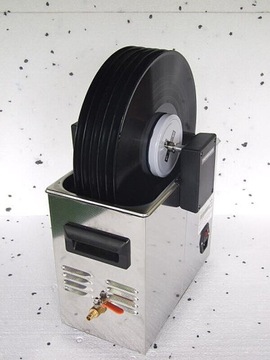 Ультразвуковой очиститель виниловых пластинок.