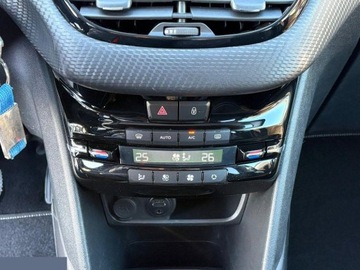 Peugeot 2008 I SUV Facelifting 1.6 BlueHDi 99KM 2018 Peugeot 2008 1.6 BlueHDi 100 Style 99KM 2018r Stan perfekcyjny! Zamiana!, zdjęcie 13