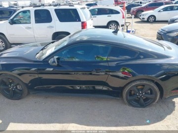 Ford Mustang VI Fastback Facelifting 5.0 Ti-VCT 450KM 2023 Ford Mustang GT Premium Fastback 2023 5.0l 5.0 Benzyna 450KM, zdjęcie 2