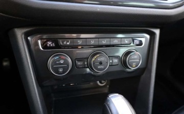 Volkswagen Tiguan I SUV Facelifting 2.0 TSI 180KM 2016 Volkswagen Tiguan Volkswagen Tiguan 2.0 TSI BMT 4Mot Highline DSG 2.0 180KM, zdjęcie 12