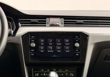 Volkswagen Passat B8 Variant Facelifting 1.5 TSI EVO 150KM 2022 Volkswagen Passat Matrix-LED Kamera Czujniki Travel Assist FVAT23 Sal, zdjęcie 32