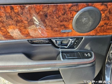Jaguar XJ VII X351 Sedan SWB 3.0L V6D 600 275KM 2014 Jaguar XJ Piekny Full Wyposazenie 3.0 Diesel 275KM, zdjęcie 27