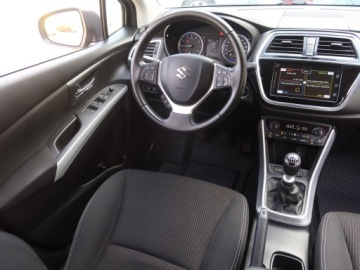 Suzuki SX4 II S-cross Facelifting 1.4 BOOSTERJET 48V SHVS 129KM 2020 Suzuki SX4 S-Cross 1.4 BoosterJet, Salon Polska, zdjęcie 6