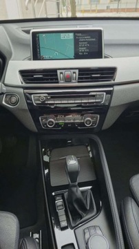 BMW X1 F48 Crossover xDrive25i 231KM 2017 BMW X1 2,0 benzyna 231 KM X-drive automat M-pakiet 2.0 Benzyna 231KM, zdjęcie 8
