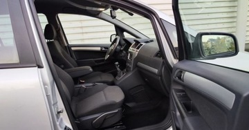 Opel Zafira B 1.7 CDTI Ecotec 110KM 2014 Opel Zafira Opel Zafira 1.7 Diesel 110KM, zdjęcie 21