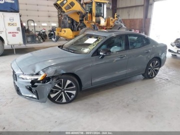 Volvo 2022 Volvo S60 2022 Volvo S60 B5 AWD Momentum 2.0 Benzyna 247KM, zdjęcie 1