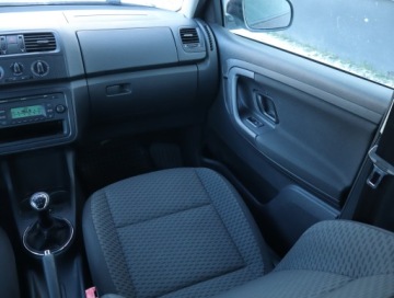 Skoda Fabia II Hatchback Facelifting 1.2 TSI 85KM 2010 Skoda Fabia 1.2 TSI, Salon Polska, 1. Właściciel, zdjęcie 7