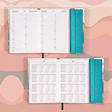 КАРМАННЫЙ КАЛЕНДАРЬ НА 2024 ГОДА А6 УЖИН С ЗАКРЫТЫМ БЛОКНОТОМ