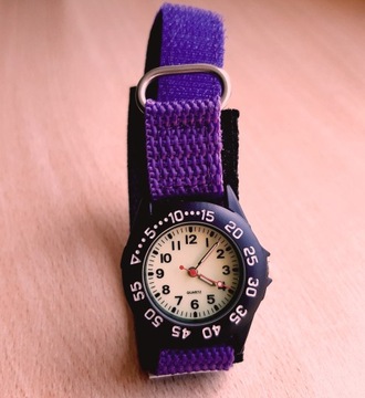 Nowy, młodzieżowy zegarek diver styl - luminous