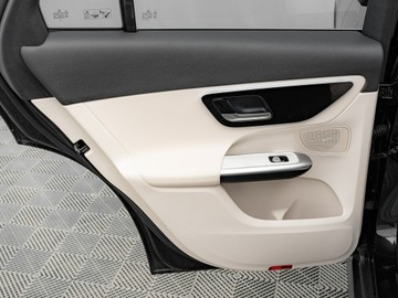 Mercedes GLC C254/X254 SUV Plug-In 2.0 300de 335KM 2024 Mercedes GLC 300 DX25367#300 DE 4-MATIC Avantgarde, zdjęcie 18