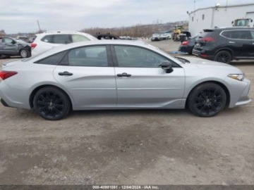 Toyota Avalon III 2022 Toyota Avalon xse Nightshade Hybrid, 2022r., 2.5L 2.5 Benzyna 176KM, zdjęcie 4