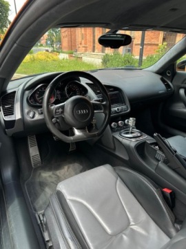 Audi R8 I Coupe 5.2 V10 FSI 525KM 2009 Audi R8 Coupe Audi R8 Coupe 5,2 TFSI LAMBO 525KM Quattro-Akrapovi 5.2, zdjęcie 24