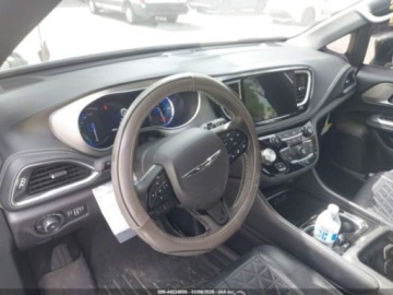 Chrysler Pacifica II 2023 Chrysler Pacifica Hybrid Limited 2023 3.6 Hybryda 287KM, zdjęcie 11