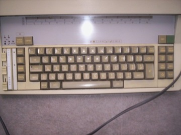 Электронная пишущая машинка CANON AP1000.