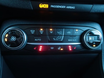 Ford Fiesta VIII Hatchback 5d 1.0 EcoBoost 125KM 2020 Ford Fiesta 1.0 EcoBoost MHEV, Salon Polska, zdjęcie 12