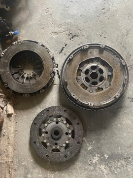 NISSAN QASHQAI JUKE 1.2DIG-T SPOJKA DVOUHMOTNÉ DWU MAS