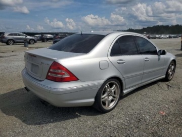 Mercedes Klasa C W204 2006 Mercedes-Benz Klasa C 55 AMG 2006 5.5l 5.5 Benzyna 362KM, zdjęcie 3