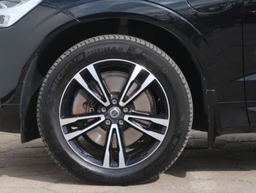 Volvo XC60 II Crossover T8 Twin Engine 407KM 2018 Volvo XC60 T8 Twin Engine, Salon Polska, zdjęcie 14